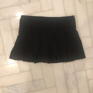 Black Lululemon Athletica Tennis Skirt - Size 6